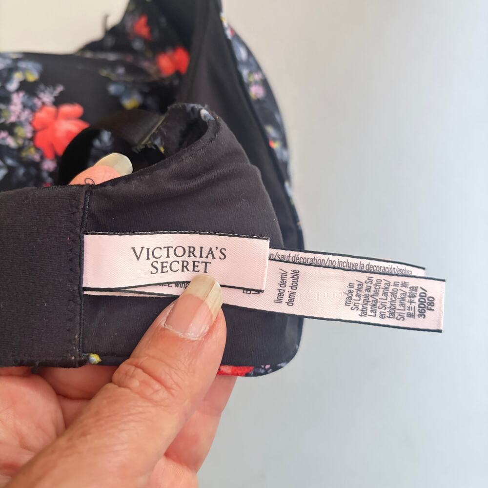 Victoria's Secret Body by Victoria Floral Bra Size 36DDD - Picture 5 of 5